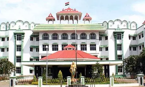 முறைப்படி டெண்டர் அறிவிப்புகளை வெளியிடுங்கள் - அதிகாரிக்கு ஐகோர்ட்டு உத்தரவு முறைப்படி டெண்டர் அறிவிப்புகளை வெளியிடுங்கள் - அதிகாரிக்கு ஐகோர்ட்டு உத்தரவு