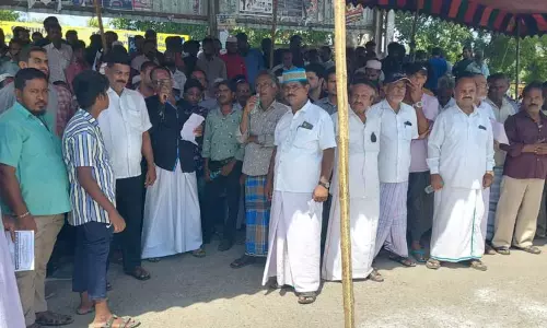 தியாகதுருகத்தில் முஸ்லிம்கள் ஆர்ப்பாட்டம் தியாகதுருகத்தில் முஸ்லிம்கள் ஆர்ப்பாட்டம்