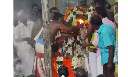 எசனை வேணுகோபாலசுவாமி கோவிலில் திருக்கல்யாண உற்சவம்