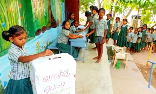 மாணவர் சட்டமன்ற தேர்தல்