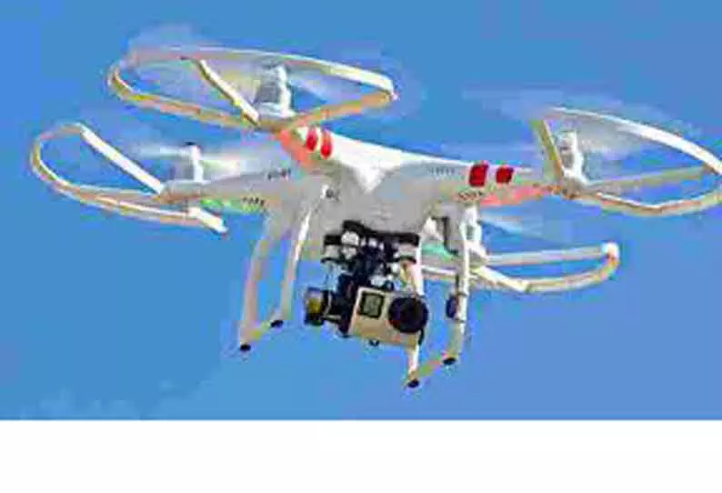 பிரதமர் மோடி செல்ல இருந்த சாலையில் டிரோன் பறக்கவிட்ட கட்டுமான அதிபர் மீது வழக்குப்பதிவு பிரதமர் மோடி செல்ல இருந்த சாலையில் டிரோன் பறக்கவிட்ட கட்டுமான அதிபர் மீது வழக்குப்பதிவு