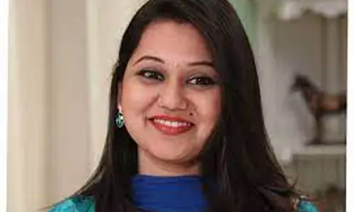 நடிகை கேதகி சிதாலே மீது மட்டும் நடவடிக்கை ஏன்? தேசிய பெண்கள் ஆணையம் கேள்வி