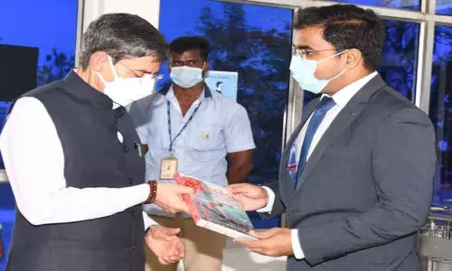 கவர்னருக்கு வரவேற்பு