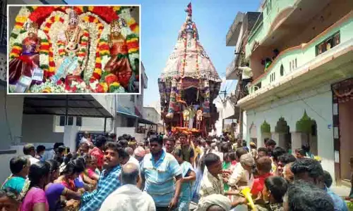 எசனை வேணுகோபால சுவாமி கோவில் தேரோட்டம் எசனை வேணுகோபால சுவாமி கோவில் தேரோட்டம்