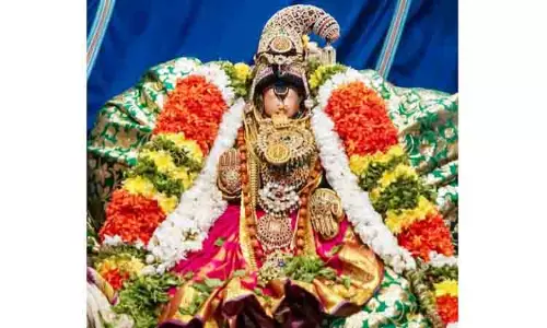 ஸ்ரீரங்கம் ரெங்கநாதர் கோவிலில் தாயார் வசந்த உற்சவம் தொடக்கம்