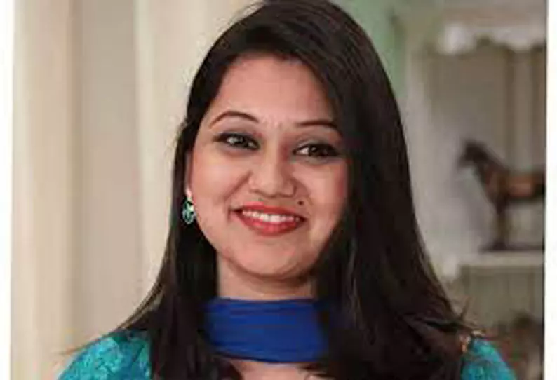 நடிகை கேதகி சிதாலே மீது மட்டும் நடவடிக்கை ஏன்? தேசிய பெண்கள் ஆணையம் கேள்வி நடிகை கேதகி சிதாலே மீது மட்டும் நடவடிக்கை ஏன்? தேசிய பெண்கள் ஆணையம் கேள்வி