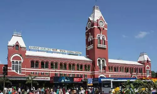 அக்னிபத் திட்டத்துக்கு வலுக்கும் எதிர்ப்பு: சென்டிரல் ரெயில் நிலையத்தில் பலத்த போலீஸ் பாதுகாப்பு