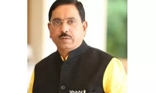 ராகுல் காந்தியின் கருத்துக்கு மதிப்பு இல்லை-  மத்திய மந்திரி பிரகலாத்ஜோஷி பேச்சு