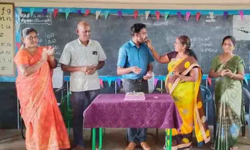 அரசு பள்ளியில் பிறந்தநாள் விழா கொண்டாடிய விவகாரம்: பள்ளி தலைமையாசிரியை- ஆசிரியர் பணியிடை நீக்கம் அரசு பள்ளியில் பிறந்தநாள் விழா கொண்டாடிய விவகாரம்: பள்ளி தலைமையாசிரியை- ஆசிரியர் பணியிடை நீக்கம்
