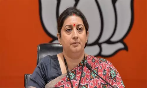 மத்திய மந்திரி ஸ்மிருதி இரானிக்கு கொரோனா தொற்று உறுதி!