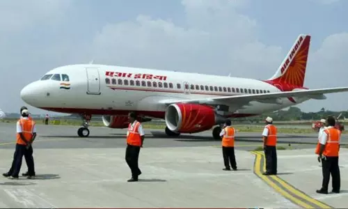 வரலாற்றின் மிகப்பெரிய விமான ஒப்பந்தம் : 300 ஜெட் விமானங்களை வாங்க ஏர் இந்தியா திட்டம் ?