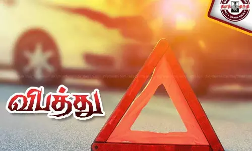 திருவள்ளூரில் மொபட்- லாரி மோதல்; ஆசிரியை பலி