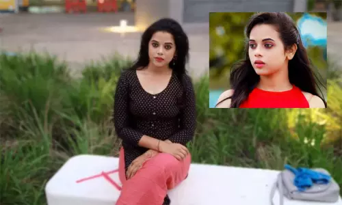 வீட்டில் தூக்கில் தொங்கிய நிலையில் நடிகை பிணமாக மீட்பு - அதிர்ச்சி சம்பவம் வீட்டில் தூக்கில் தொங்கிய நிலையில் நடிகை பிணமாக மீட்பு - அதிர்ச்சி சம்பவம்