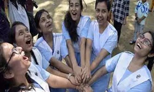 பிளஸ்- 2 பொதுத் தேர்வில் 88.28 சதவீத மாணவர்கள் தேர்ச்சி