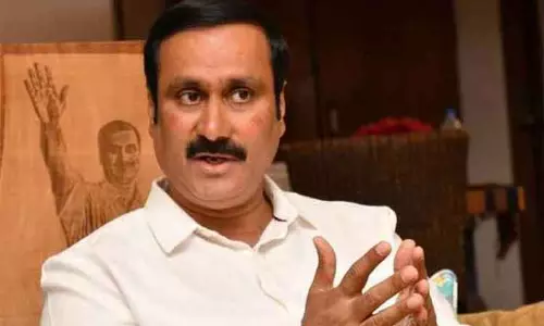 சேதமடைந்த பள்ளிகளை இடித்துவிட்டு புதிய கட்டிடம் கட்ட வேண்டும் - அன்புமணி ராமதாஸ் வலியுறுத்தல் சேதமடைந்த பள்ளிகளை இடித்துவிட்டு புதிய கட்டிடம் கட்ட வேண்டும் - அன்புமணி ராமதாஸ் வலியுறுத்தல்