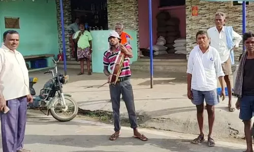 கெலவரப்பள்ளி அணைக்கு தொடர்ந்து நீர்வரத்து அதிகரிப்பு:  கரையோர மக்களுக்கு தண்டோரா மூலம் வெள்ள அபாய எச்சரிக்கை