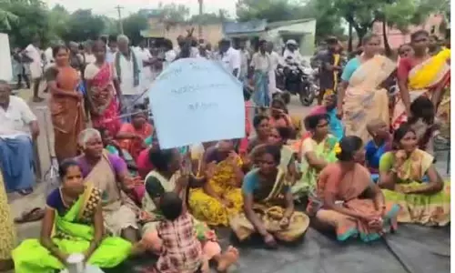 கிராம மக்கள் திடீர் சாலை மறியல்