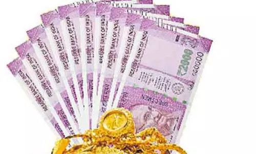 30 பவுன் நகை, பணத்துடன் பட்டதாரி பெண் மாயம் 30 பவுன் நகை, பணத்துடன் பட்டதாரி பெண் மாயம்