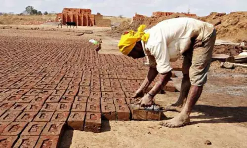 அமைப்பு சாரா தொழிலாளர்களுக்கு ஓய்வூதியம்