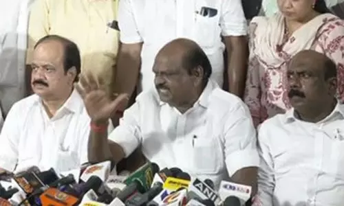 இன்று பொதுக்குழுவில் நடந்த சம்பவங்கள் சர்வாதிகாரத்தின் உச்சம் - துணை ஒருங்கிணைப்பாளர் வைத்திலிங்கம் இன்று பொதுக்குழுவில் நடந்த சம்பவங்கள் சர்வாதிகாரத்தின் உச்சம் - துணை ஒருங்கிணைப்பாளர் வைத்திலிங்கம்