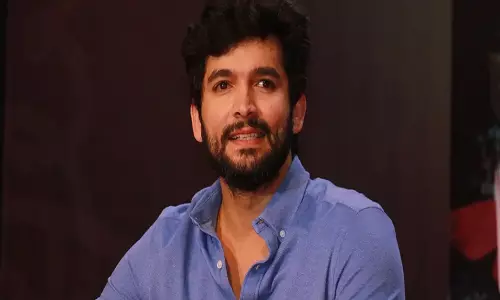 பிரபல கன்னட நடிகர் படுகாயம் பிரபல கன்னட நடிகர் படுகாயம்