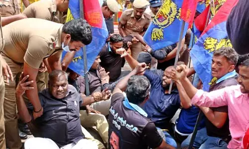 ரெயில் மறியலுக்கு முயன்ற 20 பேர் கைது