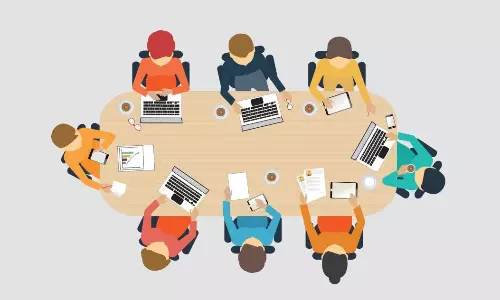 புஷ்பத்தூரில் ஊராட்சி தலைவர் பதவிநீக்கம் குறித்து கருத்து கேட்பு கூட்டம்