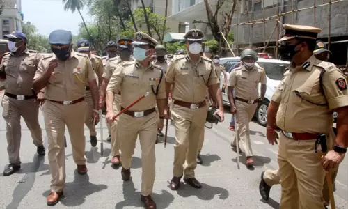 மராட்டியம்:  அனைத்து காவல் நிலையங்களிலும் போலீசார் உஷாராக இருக்க அறிவுறுத்தல்