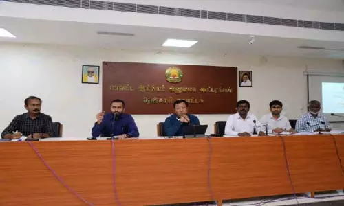 கலெக்டர் அலுவலகத்தில் ஆய்வு கூட்டம் கலெக்டர் அலுவலகத்தில் ஆய்வு கூட்டம்