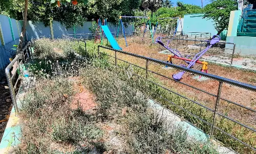 5 ஆண்டுகள் ஆகியும் இன்னும் திறப்பு விழா காணாத சிறுவர் பூங்கா 5 ஆண்டுகள் ஆகியும் இன்னும் திறப்பு விழா காணாத சிறுவர் பூங்கா