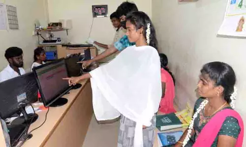 கலை-அறிவியல் படிப்பில் சேர ஆன்லைனில் மாணவர்கள் விண்ணப்பம்