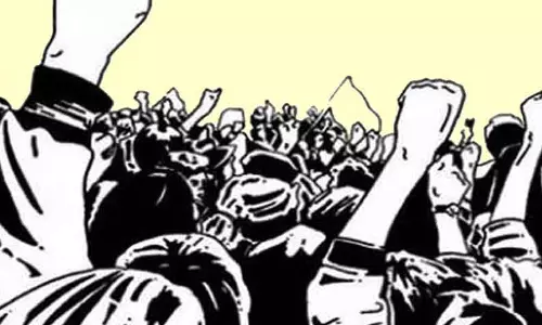 மாட்டுவண்டி தொழிலாளர்கள் முற்றுகை போராட்டம் மாட்டுவண்டி தொழிலாளர்கள் முற்றுகை போராட்டம்