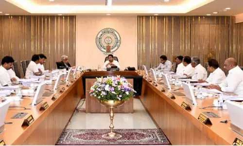 ஆந்திராவில் புதியதாக பிரிக்கப்பட்ட மாவட்டத்திற்கு டாக்டர் அம்பேத்கர் பெயர்! ஆந்திராவில் புதியதாக பிரிக்கப்பட்ட மாவட்டத்திற்கு டாக்டர் அம்பேத்கர் பெயர்!