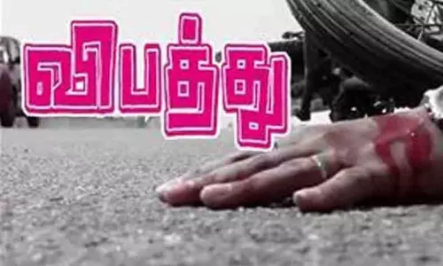 மோட்டார் சைக்கிள் விபத்தில் மாணவர் சாவு; 3 பேர் படுகாயம்