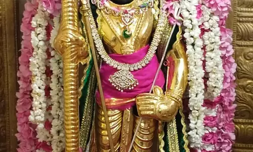 முருகன் கோவில்களில் சிறப்பு பூஜை முருகன் கோவில்களில் சிறப்பு பூஜை