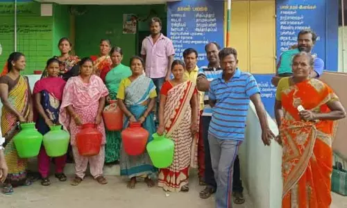 காலிக்குடங்களுடன் ஊராட்சி மன்ற அலுவலகத்தை பொதுமக்கள் முற்றுகை