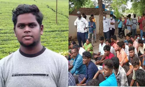 சேலம் மேம்பாலத்தில் விபத்து: கார் மோதி பார்மசி கல்லூரி மாணவர் பலி உறவினர்கள் தர்ணா போராட்டம் சேலம் மேம்பாலத்தில் விபத்து: கார் மோதி பார்மசி கல்லூரி மாணவர் பலி உறவினர்கள் தர்ணா போராட்டம்