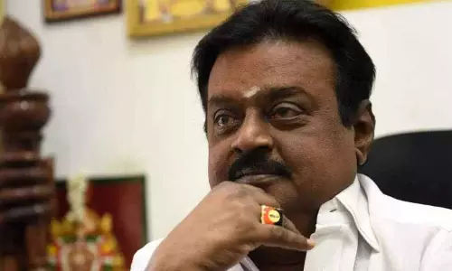 விஜயகாந்த் உடல்நிலை குறித்து வதந்தி- டி.ஜி.பி. அலுவலகத்தில் தே.மு.தி.க. புகார்