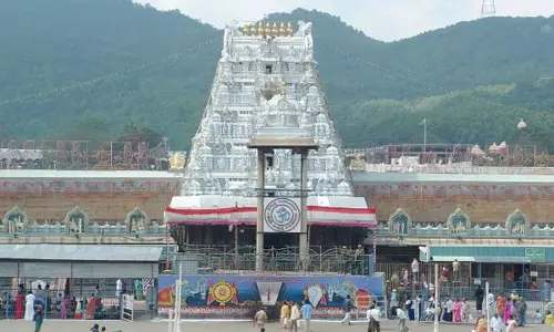 திருப்பதி ஏழுமலையானை தரிசிக்க ஆர்ஜித சேவை டிக்கெட்டுகள் ஆன்லைனில் நாளை வெளியீடு திருப்பதி ஏழுமலையானை தரிசிக்க ஆர்ஜித சேவை டிக்கெட்டுகள் ஆன்லைனில் நாளை வெளியீடு