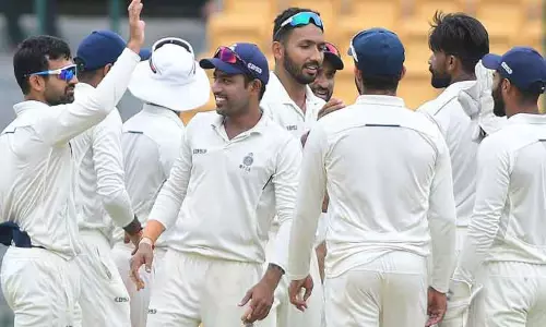 ரஞ்சி கோப்பையை முதல் முறையாக கைப்பற்றியது மத்திய பிரதேச அணி..! ரஞ்சி கோப்பையை முதல் முறையாக கைப்பற்றியது மத்திய பிரதேச அணி..!