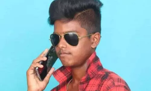 10 ம் வகுப்பு மாணவர் உள்பட 2 பேர் பலி 10 ம் வகுப்பு மாணவர் உள்பட 2 பேர் பலி