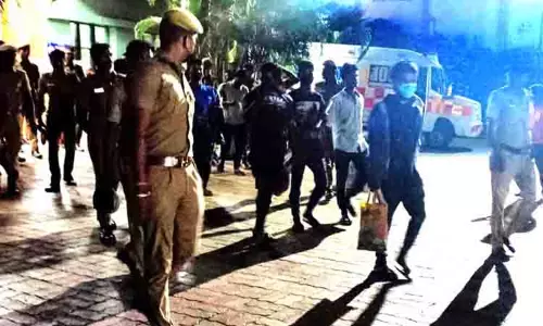 அரசு மருத்துவமனையில் சிகிச்சை பெற்ற இலங்கை தமிழர்களிடையே மோதல் அரசு மருத்துவமனையில் சிகிச்சை பெற்ற இலங்கை தமிழர்களிடையே மோதல்