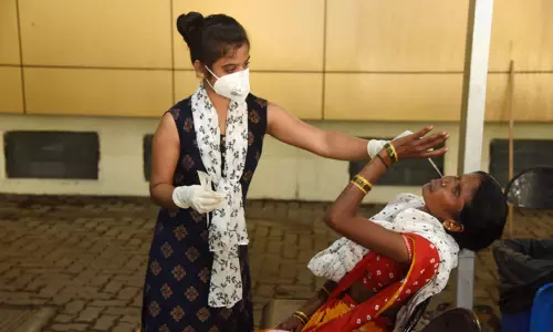 இந்தியாவில் அதிகரிக்கும் கொரோனா; நேற்று 11 ஆயிரம், இன்று 17 ஆயிரம் பேருக்கு தொற்று இந்தியாவில் அதிகரிக்கும் கொரோனா; நேற்று 11 ஆயிரம், இன்று 17 ஆயிரம் பேருக்கு தொற்று