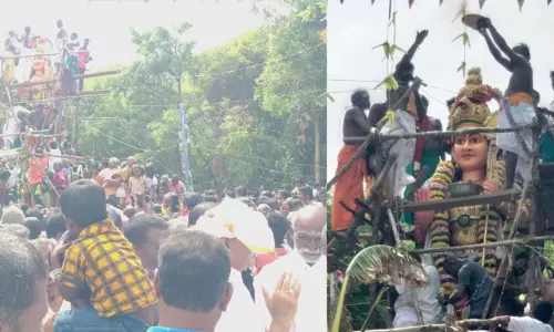 செங்கம் அருகே 21 அடி உயர முருகன் சிலைக்கு கும்பாபிஷேகம் - திரளான பக்தர்கள் பங்கேற்பு