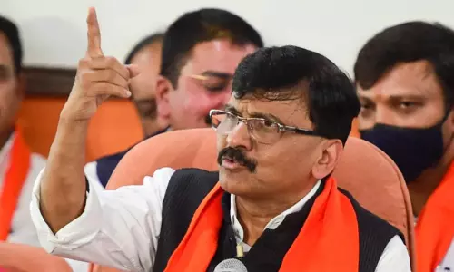 மராட்டியம்: சிவசேனா சஞ்சய் ராவத்திற்கு அமலாக்கத்துறை சம்மன்; நாளை நேரில் ஆஜராக உத்தரவு மராட்டியம்: சிவசேனா சஞ்சய் ராவத்திற்கு அமலாக்கத்துறை சம்மன்; நாளை நேரில் ஆஜராக உத்தரவு