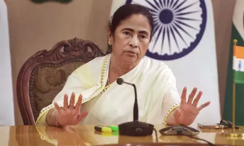 உண்மையை பேசுபவர்களுக்கு எதிராக மத்திய அரசு தனது அமைப்புகளை பயன்படுத்துகிறது - மம்தா பானர்ஜி குற்றச்சாட்டு