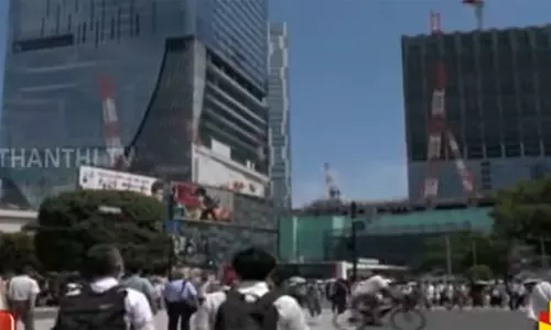 கடும் மின்சார நெருக்கடியால் இருளில் மூழ்கிய ஜப்பான்...!