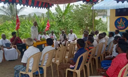 அரசு பொறியியல் கல்லூரி தொடங்க வேண்டும்