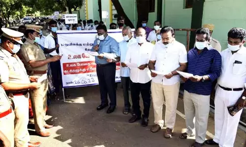 தேனியில்  போதை ஒழிப்பு விழிப்புணர்வு ஊர்வலம்