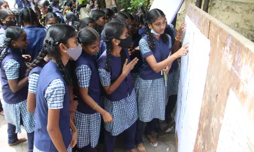 பிளஸ்-1 பொதுத்தேர்வில் 88.62 சதவீத மாணவ, மாணவிகள் தேர்ச்சி பிளஸ்-1 பொதுத்தேர்வில் 88.62 சதவீத மாணவ, மாணவிகள் தேர்ச்சி